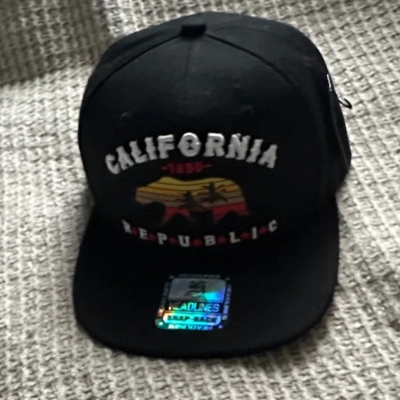 California Republic Black Snapback Hat - Picture 1 of 6